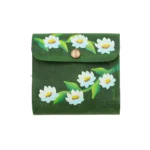 ტყავის საფულე “ლალა” – გვირილები, მწვანე